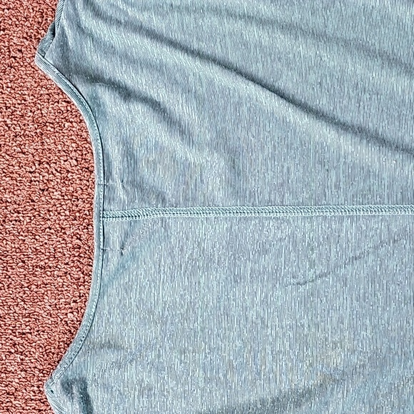 Top - Picture 8 of 16